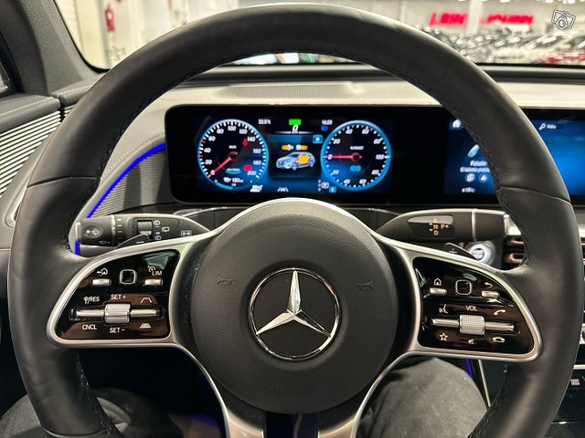 Mercedes-Benz EQC 23