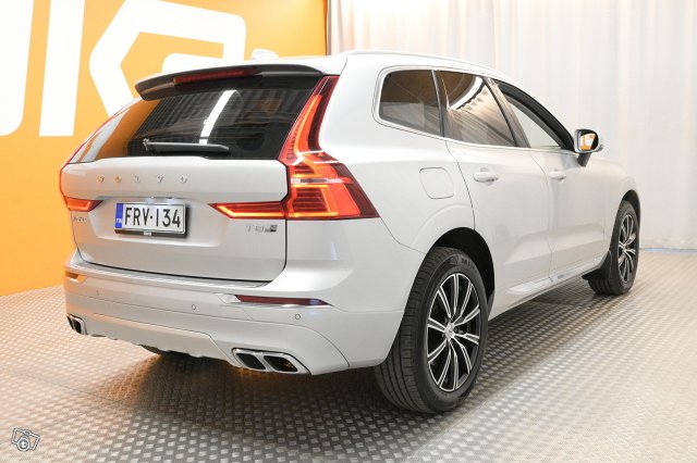 Volvo XC60 8