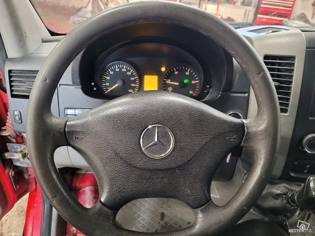 Mercedes-Benz Sprinter 16