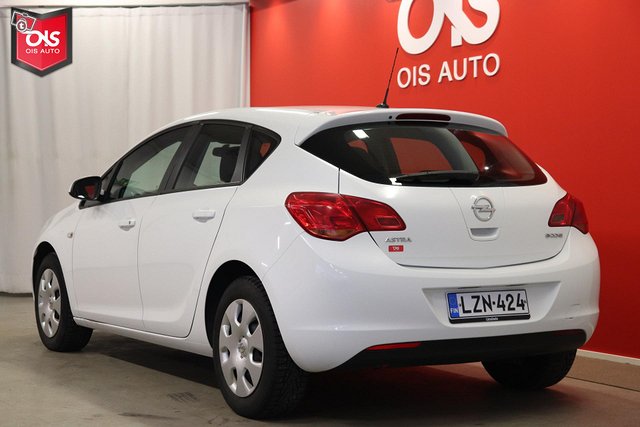 Opel Astra 14