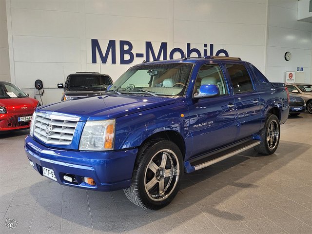 CADILLAC Escalade 4