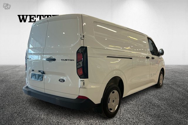 Ford Transit Custom 3