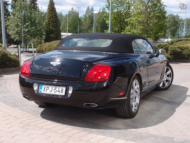 Bentley Continental 19