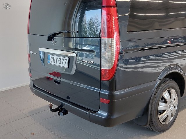 Mercedes-Benz Viano 8