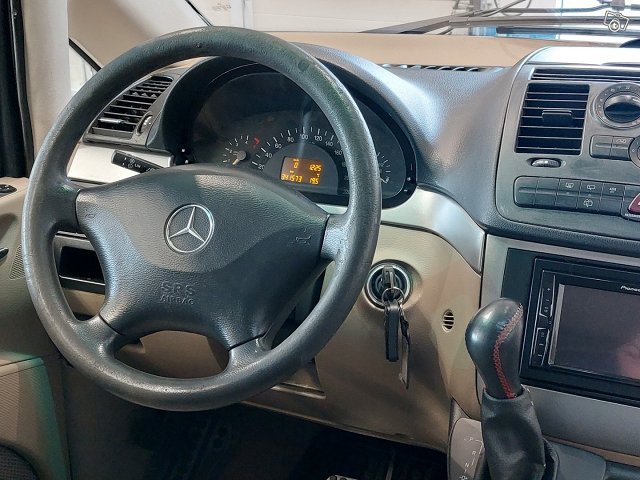 Mercedes-Benz Viano 14