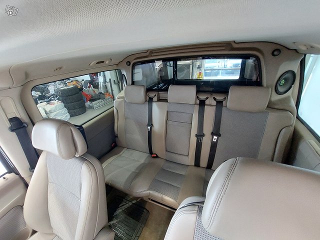 Mercedes-Benz Viano 24