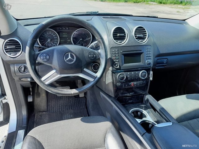 Mercedes-Benz ML 10