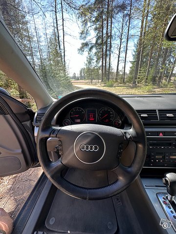 Audi A4 11