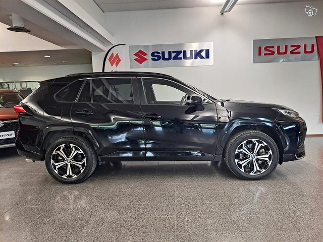 Suzuki Across 2