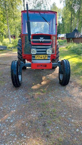 Traktori Massey Ferguson 168 3