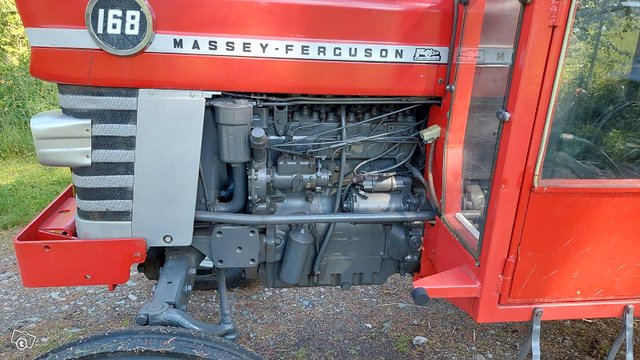 Traktori Massey Ferguson 168 6