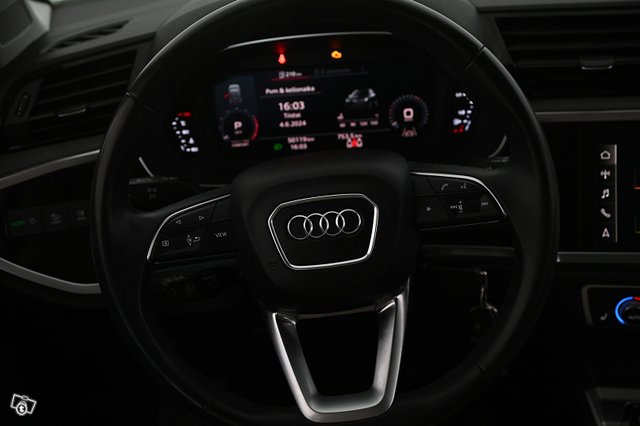 Audi Q3 25
