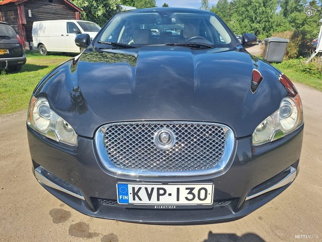 Jaguar XF 2