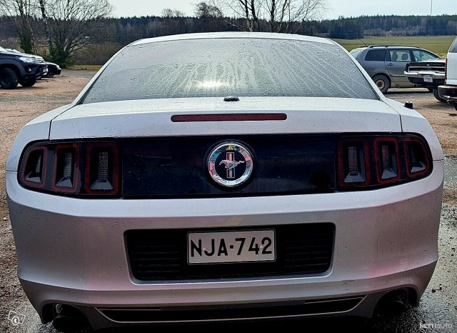 Ford Mustang 5