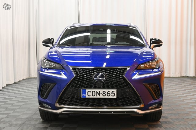 Lexus NX 2