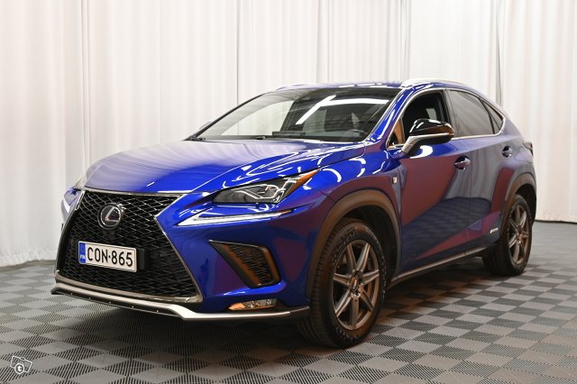 Lexus NX 3