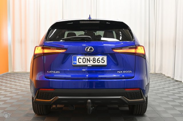 Lexus NX 5