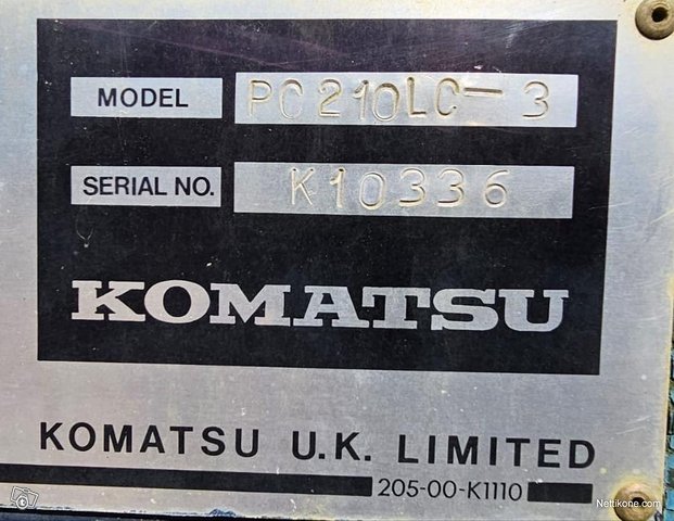 Komatsu PC210LC-3 17