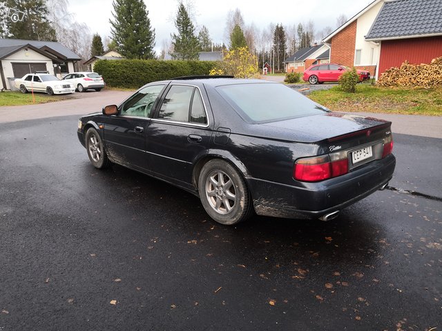 Cadillac Seville 6