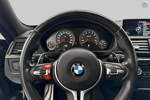 BMW M4 16