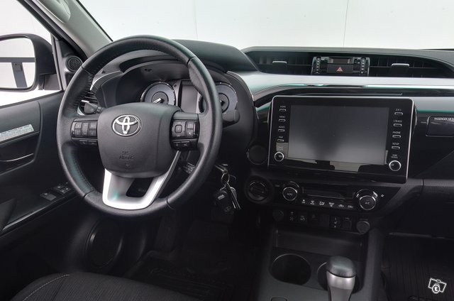 Toyota Hilux 10