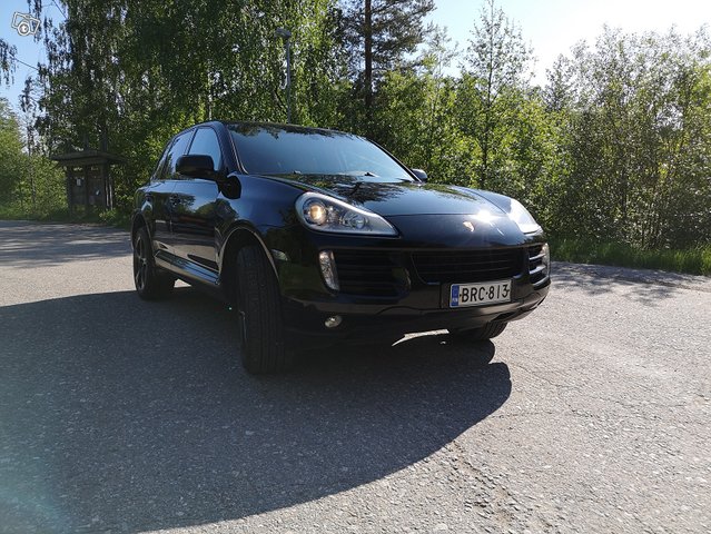 Porsche Cayenne 1