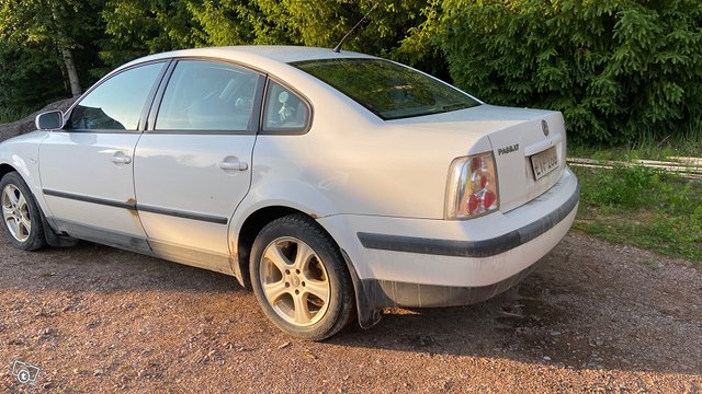 Volkswagen Passat 2