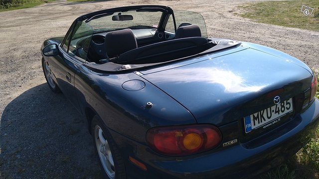 Mazda MX-5 4