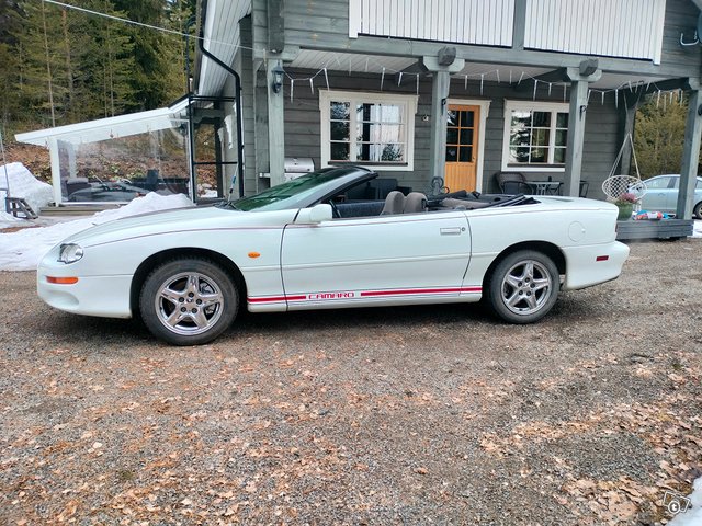 Chevrolet Camaro 4