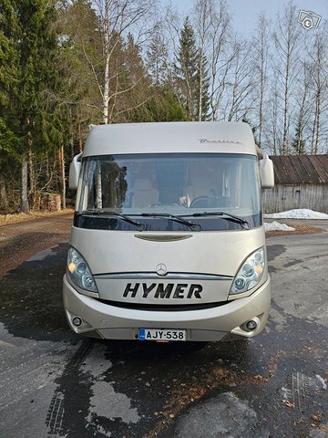 Hymer B660 SL V6 takaveto 5
