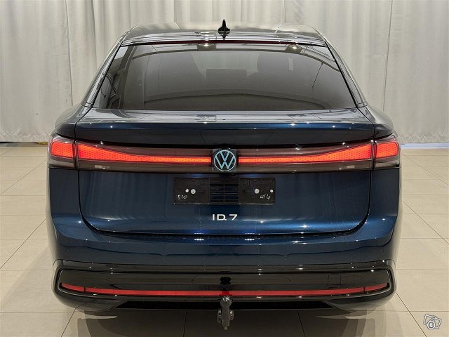Volkswagen ID.7 3