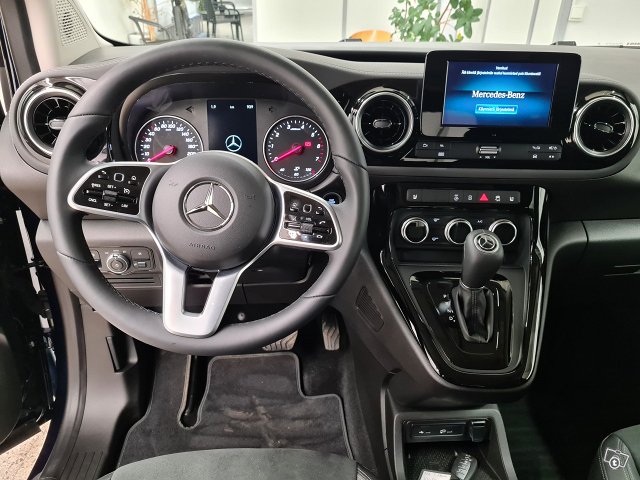 Mercedes-Benz T 10