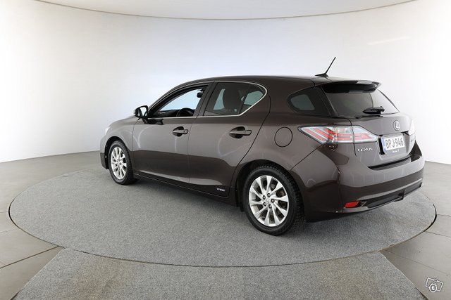 Lexus CT 3