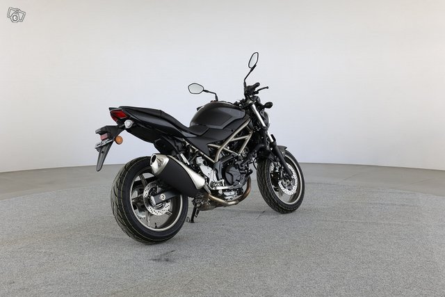 SUZUKI SV 7