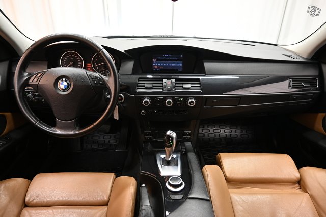 BMW 525 15