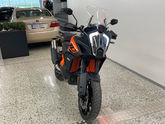 KTM 1290 Super Adventure S 2