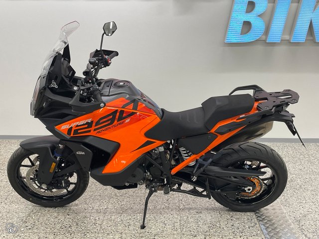 KTM 1290 Super Adventure S 6