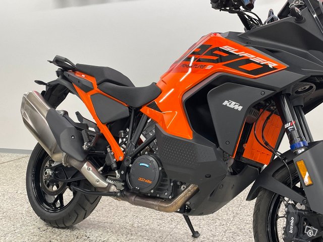 KTM 1290 Super Adventure S 8