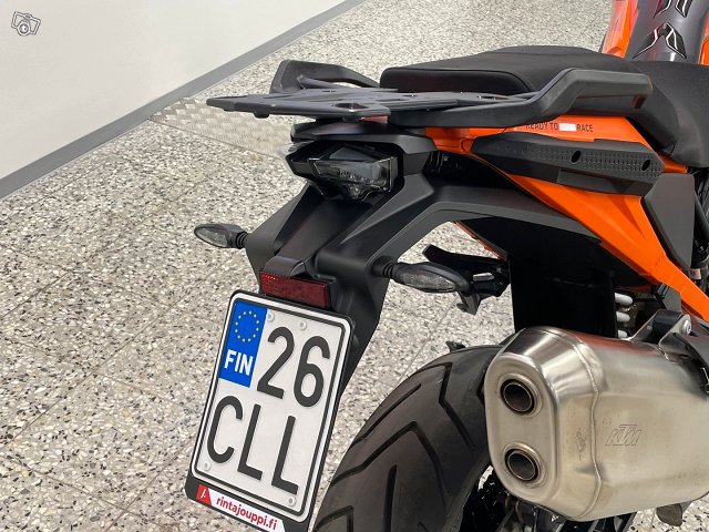 KTM 1290 Super Adventure S 23