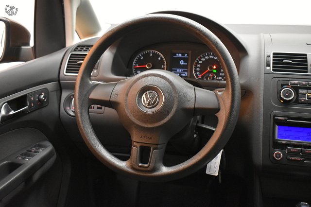 Volkswagen Touran 14