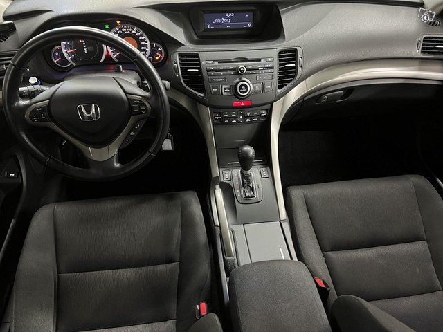Honda Accord 8