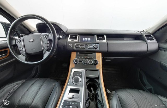 Land Rover Range Rover Sport 7