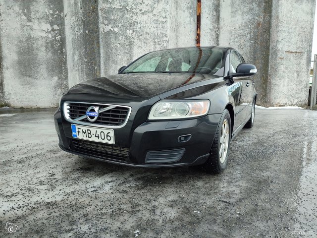 Volvo V50 3