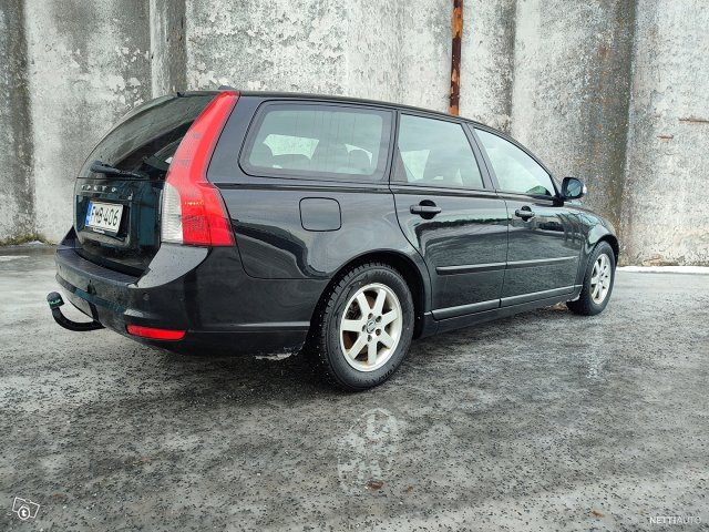 Volvo V50 10