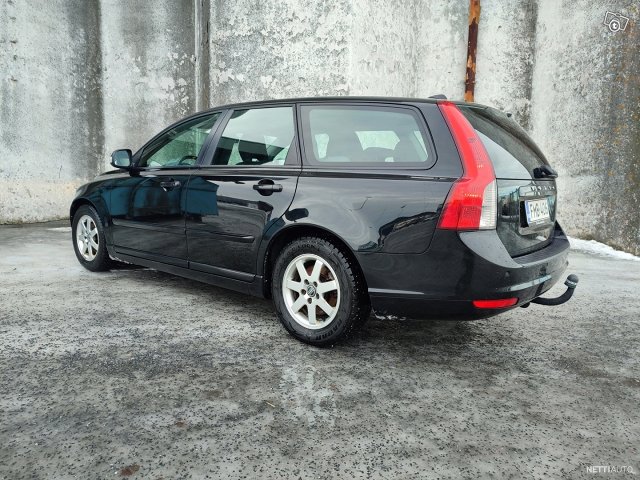 Volvo V50 11