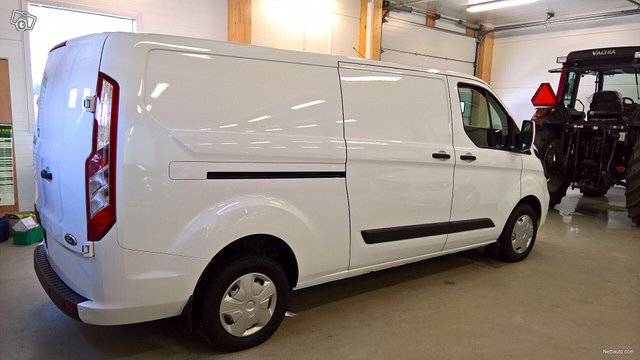 Ford Transit Custom 4