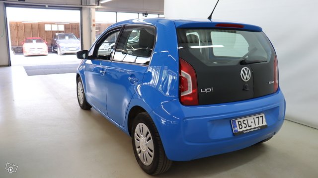 Volkswagen UP 3