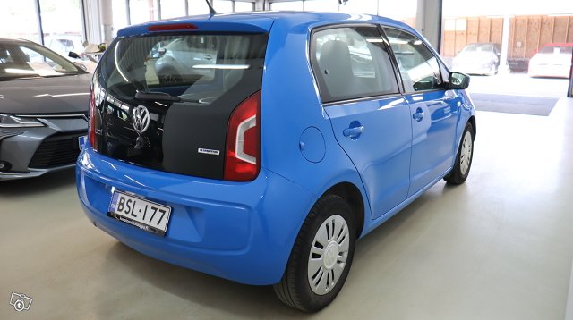 Volkswagen UP 4