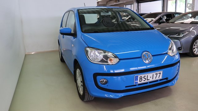 Volkswagen UP 5