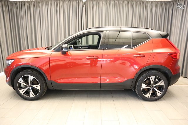 Volvo XC40 3